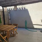 Appartement 4 Voyageurs Avec Terrasse Wifi